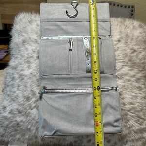 ✨ Silver Hanging Travel Jewelry Organizer ✨